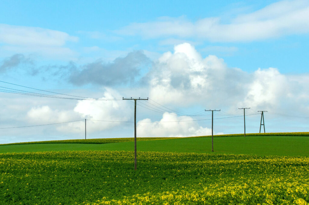 Słupy niskiego napięcia